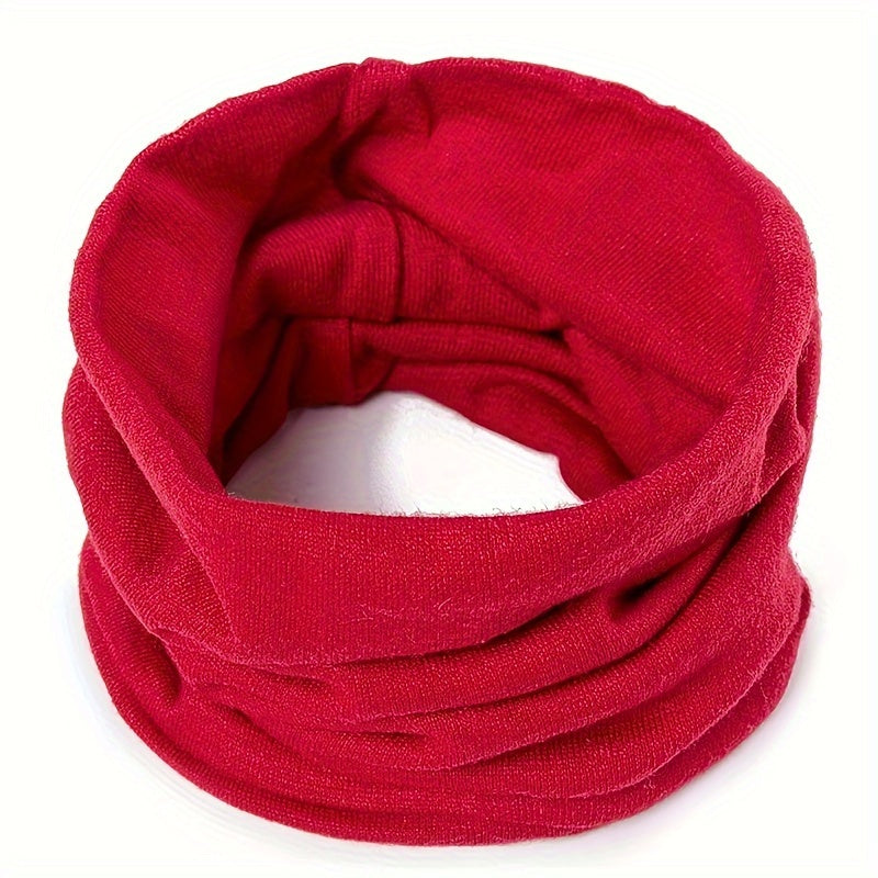 Knitted scarves for men and women to keep warm in autumn and winter with pullover neck sleeves.