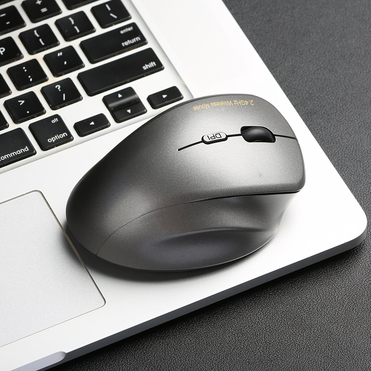 Ergonomic Wireless Mouse for Gaming, Office, and Entertainment. Streamlined design with comfortable grip. Battery powered with optical sensor. Compatible with Windows 10 (battery not