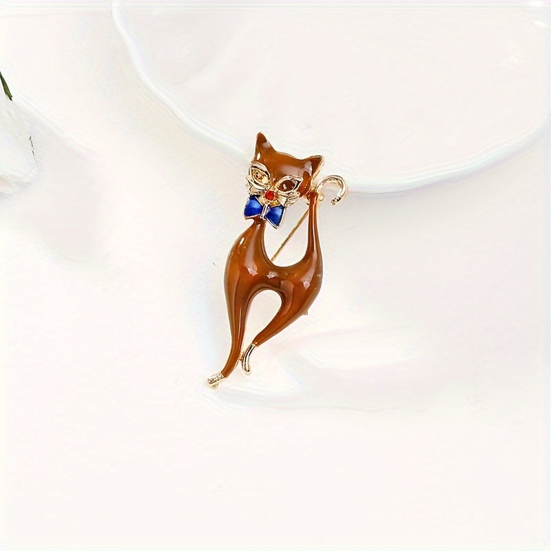 Vintage Cat Brooch Pin - Chic Alloy Accessory, Perfect for Adding Style to both Suits and Dresses