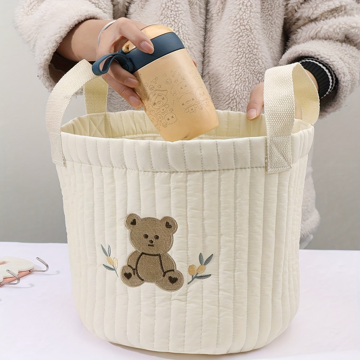 Teddy Bear mavzusidagi saqlash savati - pampers, o'yinchoqlar va bolalar yotoq to'shagi uchun - mustahkam polyester matodan tayyorlangan, 14 yosh va undan katta yoshdagilar uchun egiluvchan konteyner