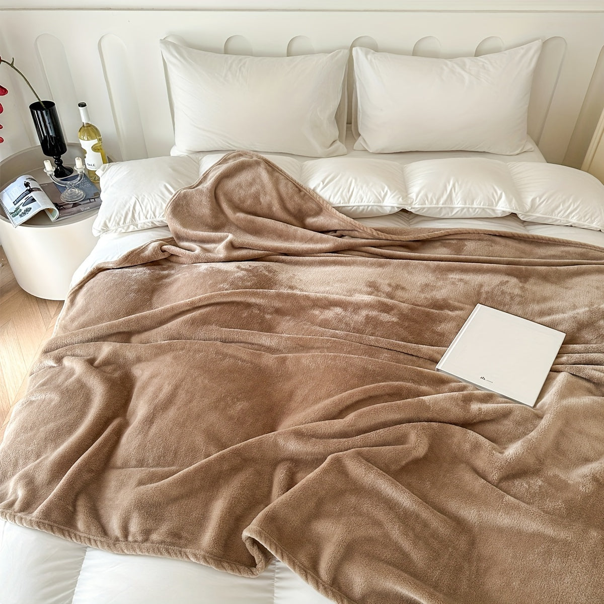 Soft and cozy fleece flannel throw blanket, perfect for keeping warm on the couch or while traveling. Luxury solid color design adds a touch of style to any bed. Easy to carry and use as a cover blanket.