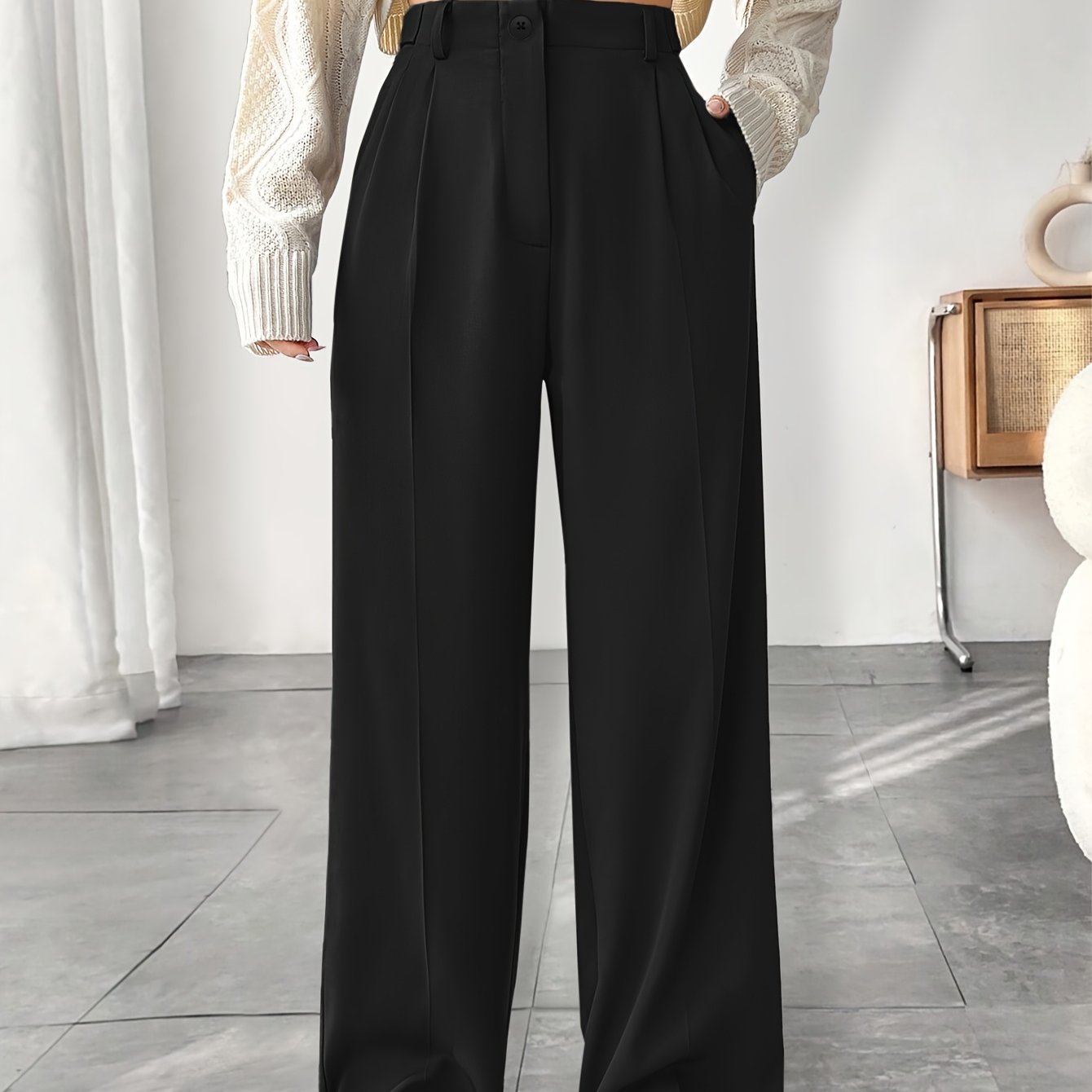 Stylish wide-leg suit pants for women in solid color acetate, with slant pockets and button fly closure, perfect for spring/summer/fall.