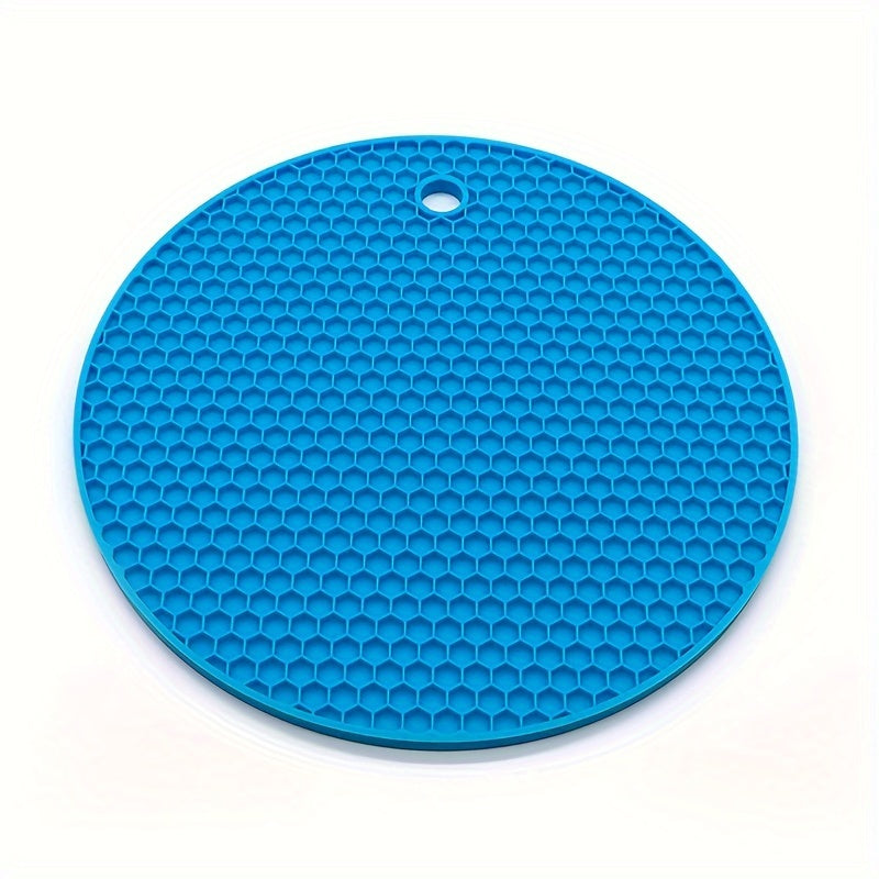 Round placemats with heat insulation, non-slip cup coasters, and pot pads for kitchen use.