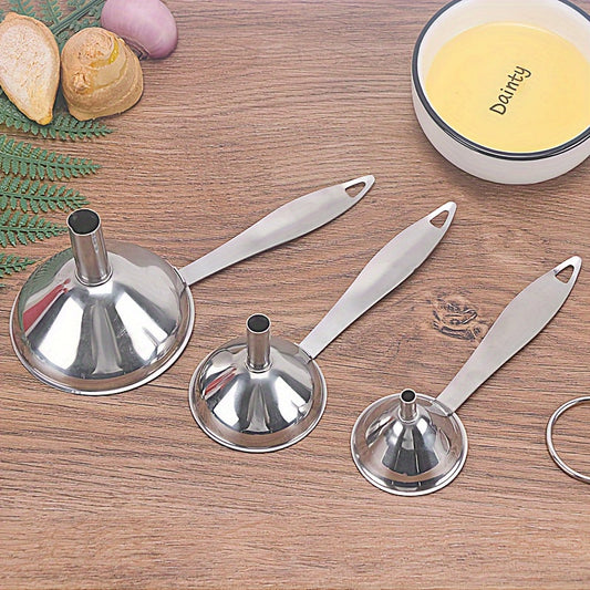 Set of 6 Stainless Steel Funnels with Long Handles and Cleaning Brushes - Perfect for Pouring Oil and Transferring Wine in the Kitchen - Reliable, Sturdy, and Simple to Maintain - Various Sizes from Small to Large Provided