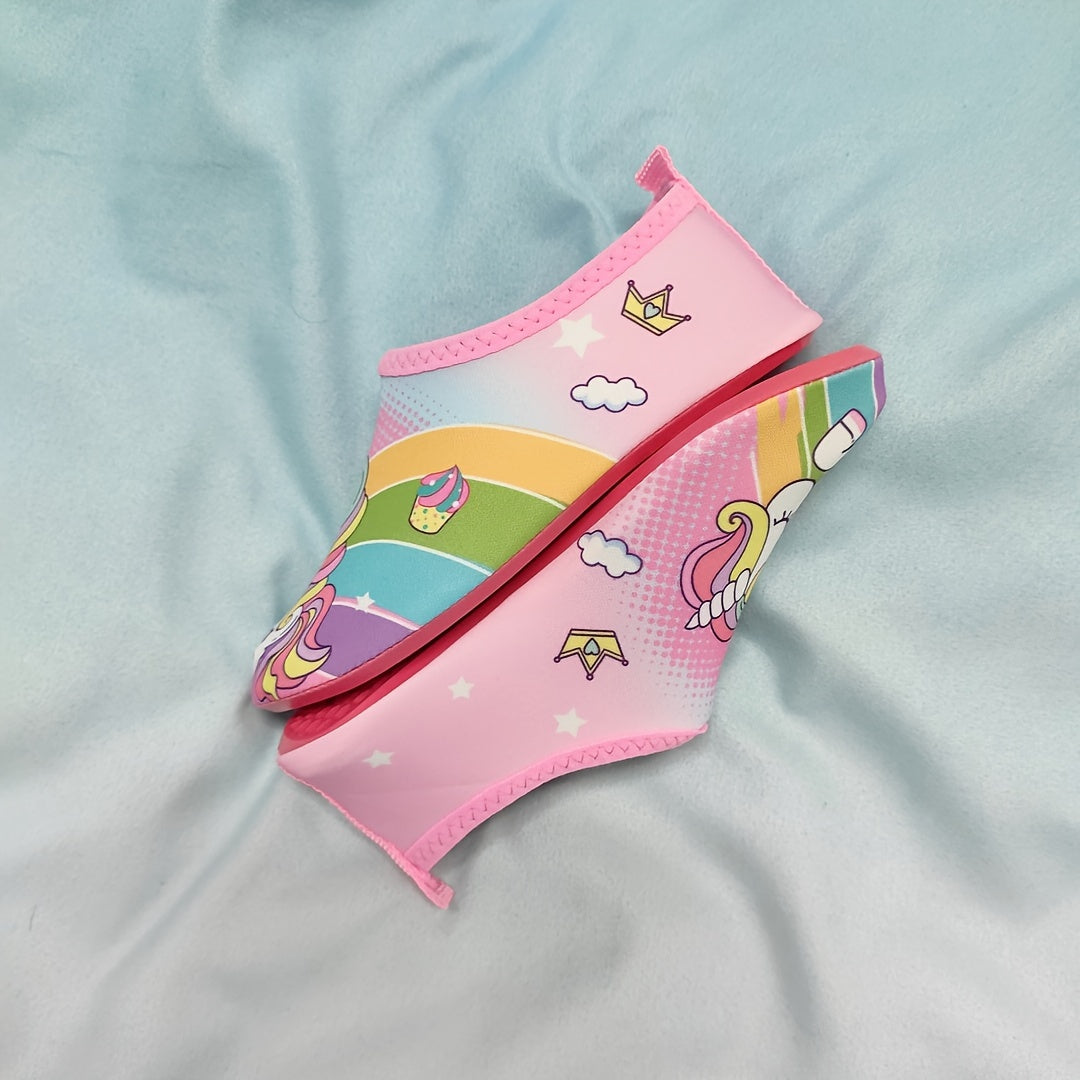 Adorable cartoon barefoot water shoes for girls, lightweight and quick-drying, perfect for the beach.