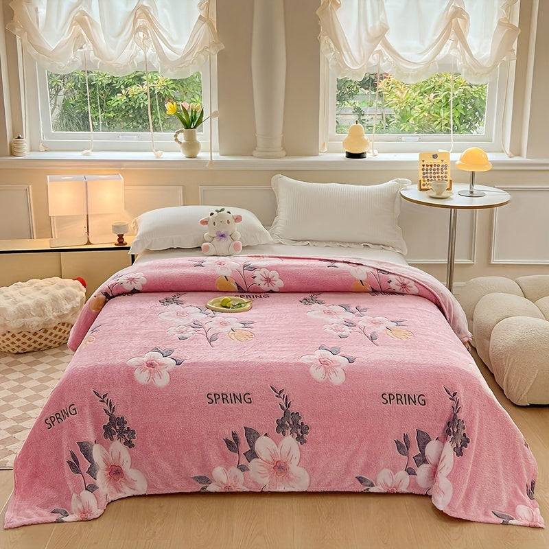 Soft and Cozy Reversible Coral Fleece Bed Blanket featuring a Contemporary Flower Pattern - Made with Soft Polyester, Machine Washable, Perfect for All Seasons - Ideal for Bed, Sofa, or Office - Expertly Crafted with Woven Craftsmanship and Active