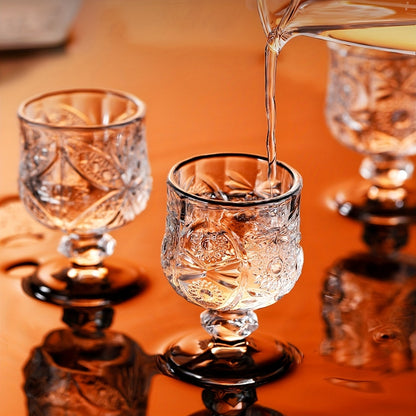 Set of 6 crystal liquor glasses: ideal for all occasions, elegant for whiskey and high-end for wine.