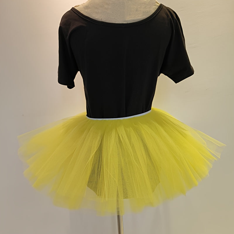 Get ready to party with this Fluffy 80s Tutu Skirt! Perfect for women and teens, this elastic waist skirt features 5 layers of tulle for an ultra-fluffy look. Ideal for Halloween, costume parties, and holiday festivities like Christmas.