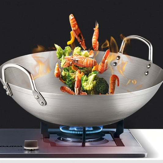 Ideal for both commercial and home use, this 40cm large stainless steel wok features double handles for easy handling. The uncoated, thickened design makes it durable for chef's cooking and it is easy to clean.