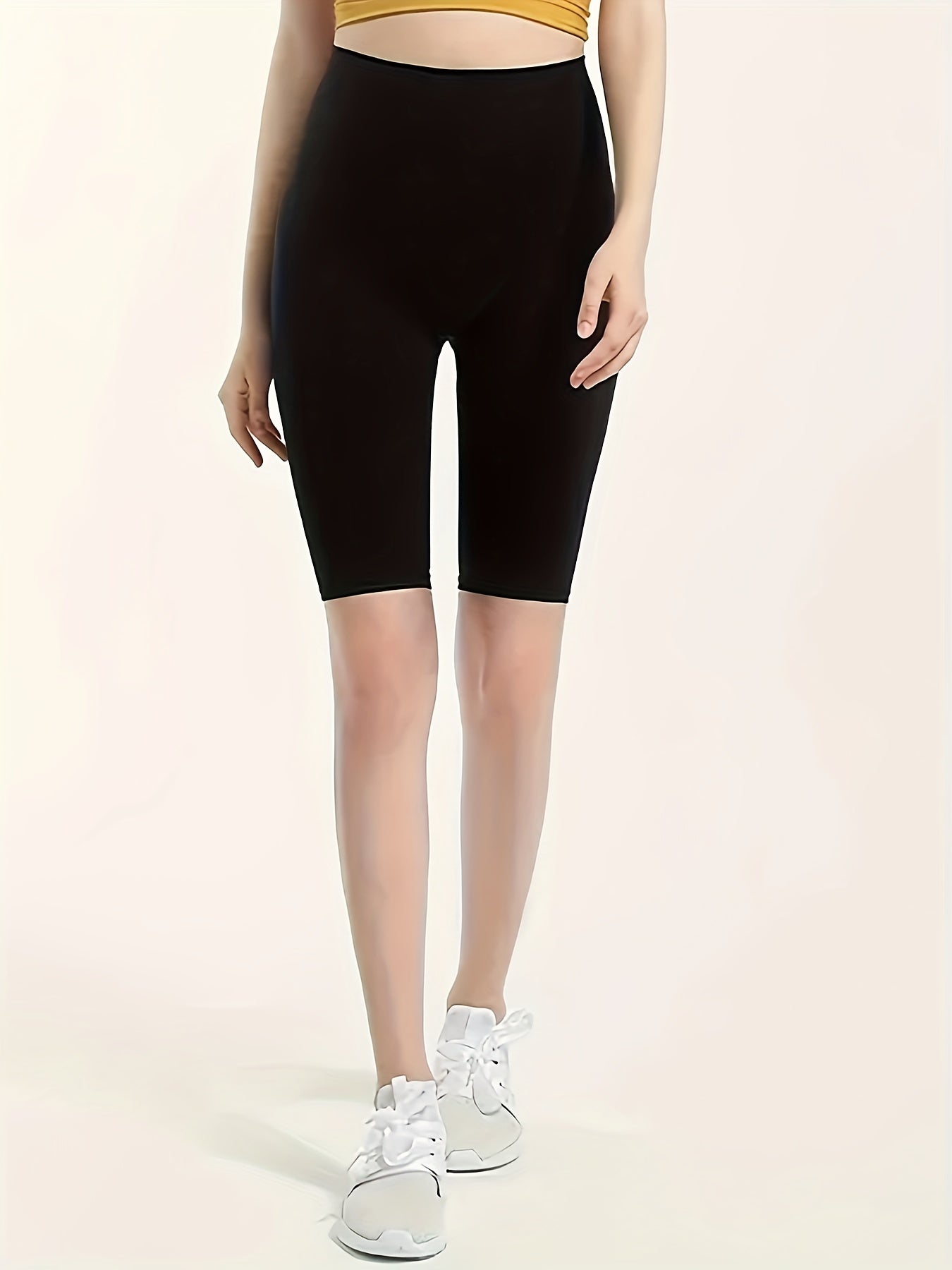 High waist shorts in solid colors, ideal for spring and summer workouts.