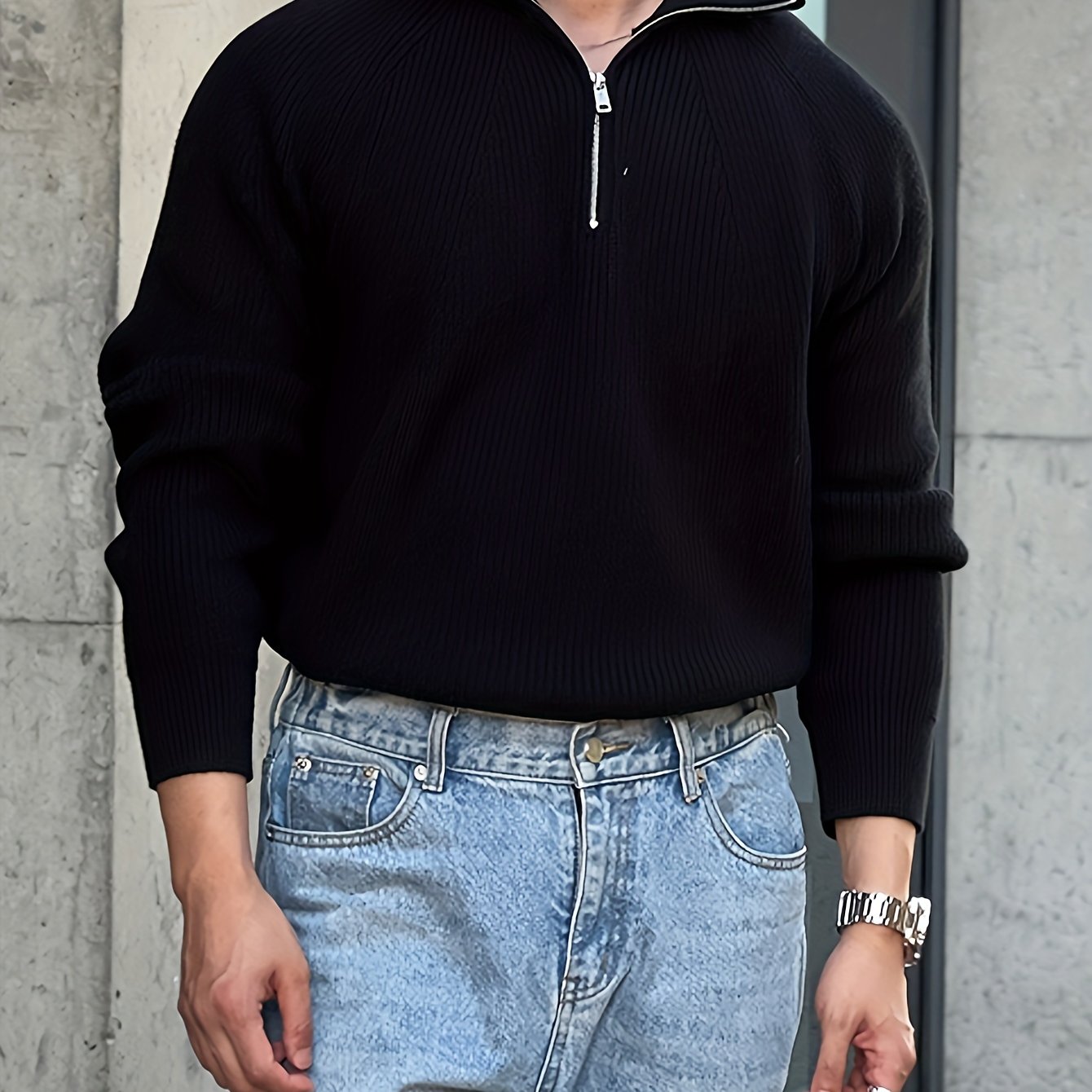 Casual pullover sweater for men with zipper, made of polyester stretch knit, crew neck, regular fit, suitable for fall/winter.