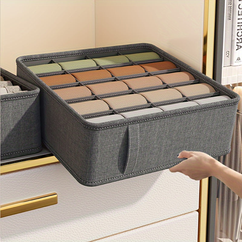 Pure gray cationic sock storage boxes in 6, 7, or 20 compartments. Ideal for organizing socks, bras, and underwear at home. Foldable and versatile.