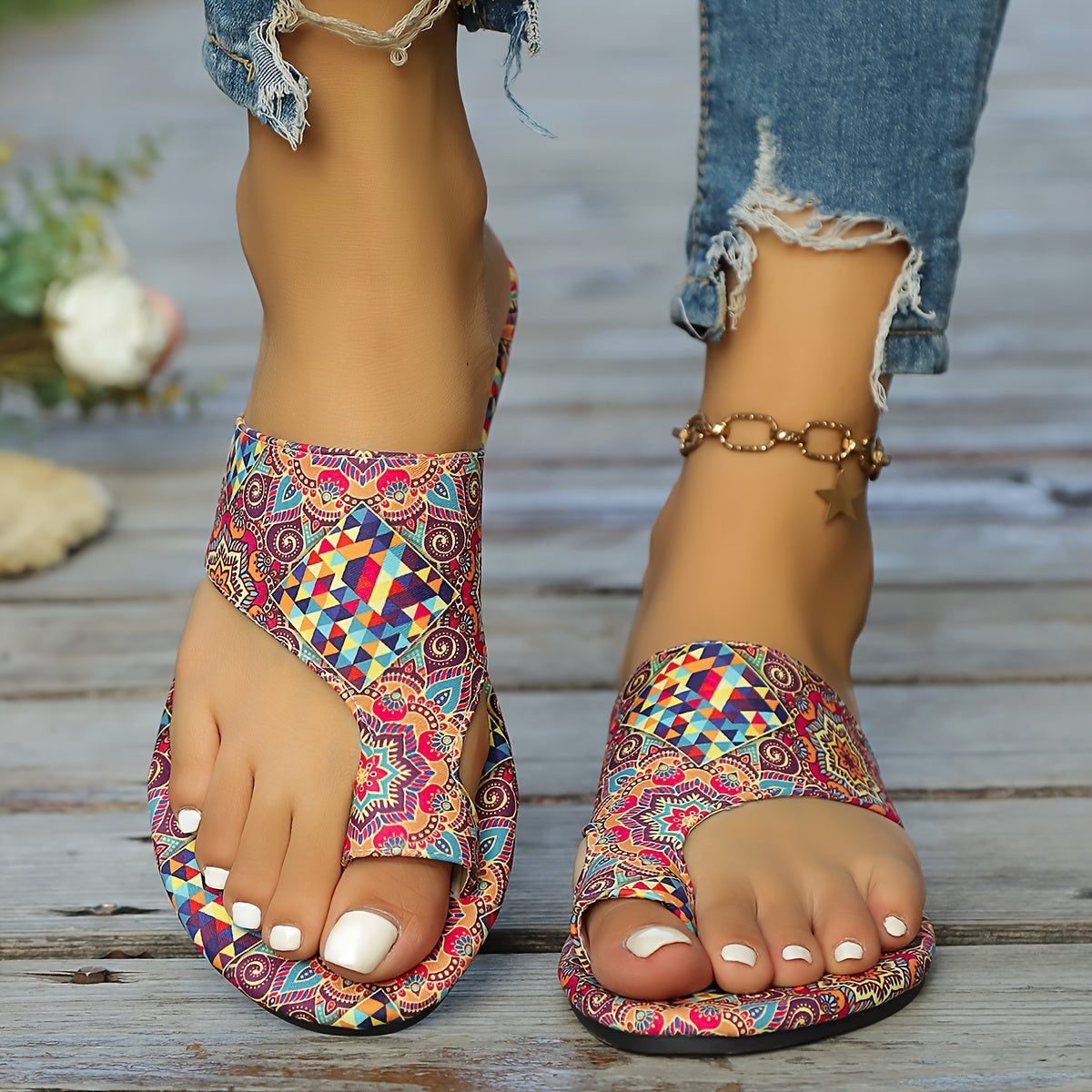 Bohemian flower slide sandals for women, lightweight and casual for summer.