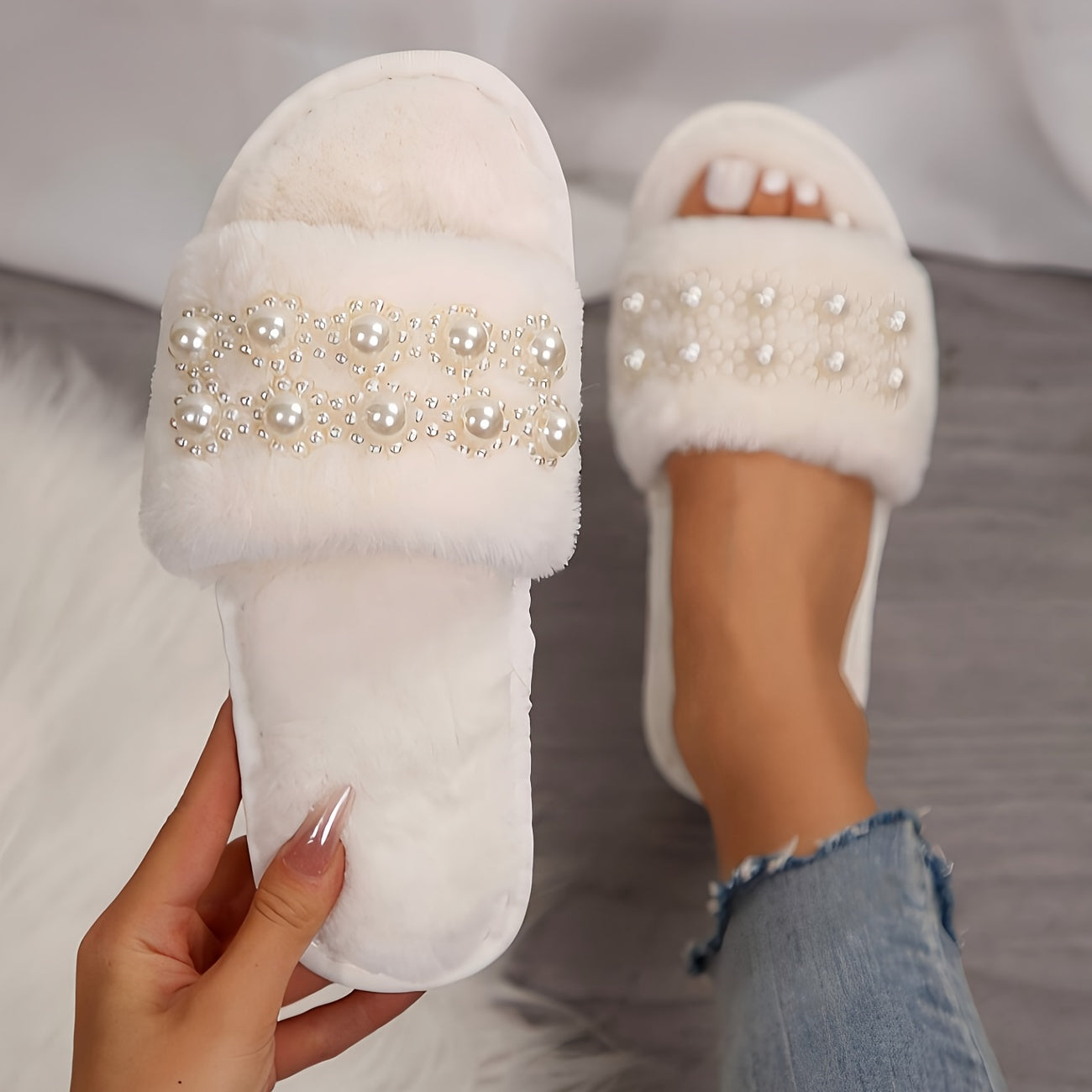 Cozy faux pearl home slippers with non-slip sole for winter