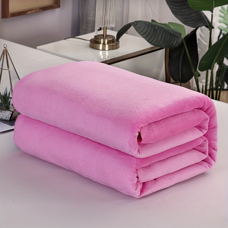 Super soft solid color fleece blanket, perfect for keeping warm in the fall and winter. Can be used as a bed sheet, throw blanket, nap blanket, or as an office or air conditioning blanket.