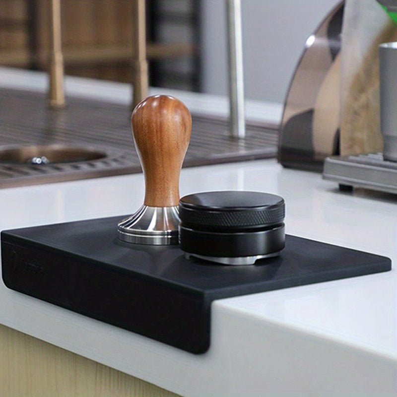 Qora silikon espresso tamping stansiyasi barista aksessuarlari - 5.9 dyuym*7.9 dyuym/15 sm*20 sm o'lchamdagi qahva tamperi mat.