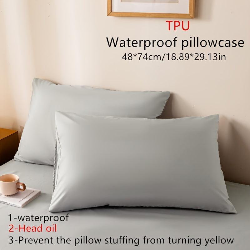 Two waterproof pillowcases, made of 100% polyester with a weight of 180-200gsm. Can be machine washed thanks to its active printing and woven craftsmanship. Features a washed craftsmanship that makes it oil and spill resistant, preventing yellowing.