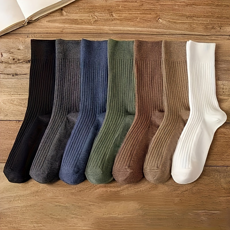 7 pairs of breathable men's long socks for all seasons