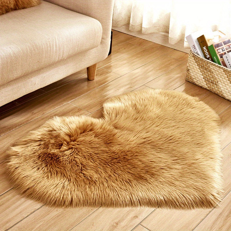 Heart Shaped Faux Fur Rug, Soft Plush Area Rug for Living Room Bedroom Sofa, Fluffy Shaggy Carpet Mat - 50*60cm/19.68*23.62in