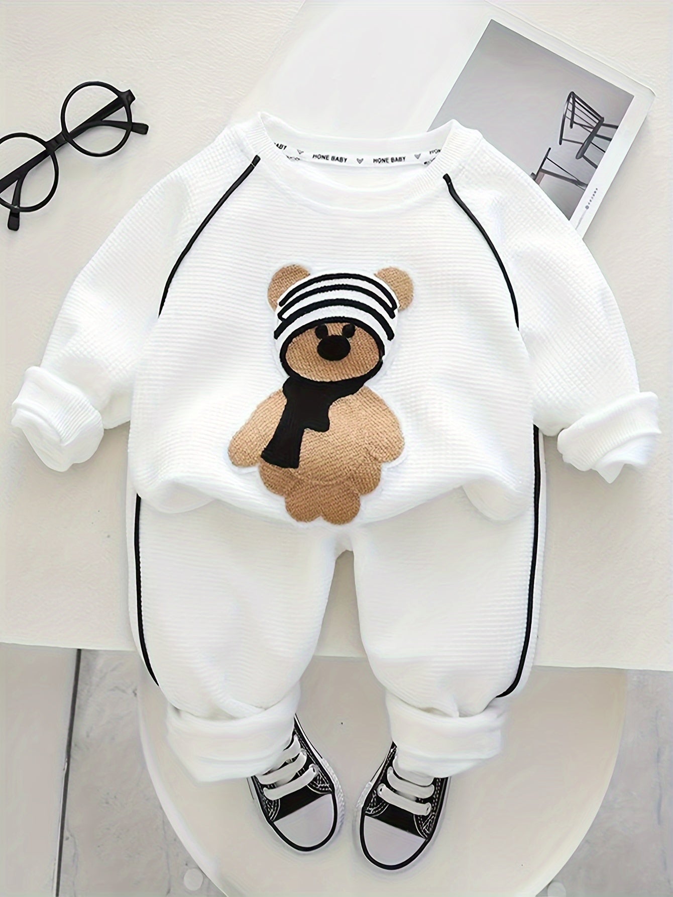 Kids' Fall Casual Suit with Bear Design Sweatpants and Long Sleeve Sweatshirt