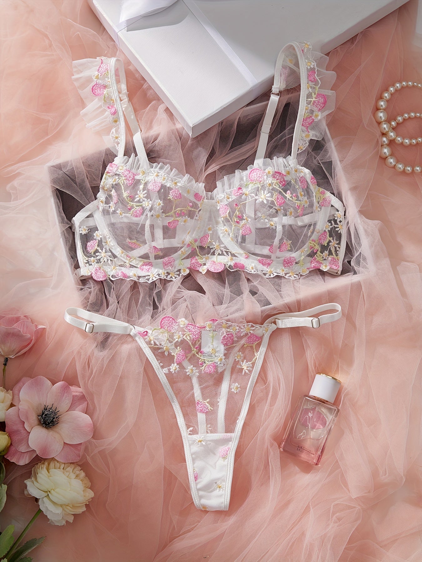 Flower design bra and thong set for women - sexy lingerie and underwear