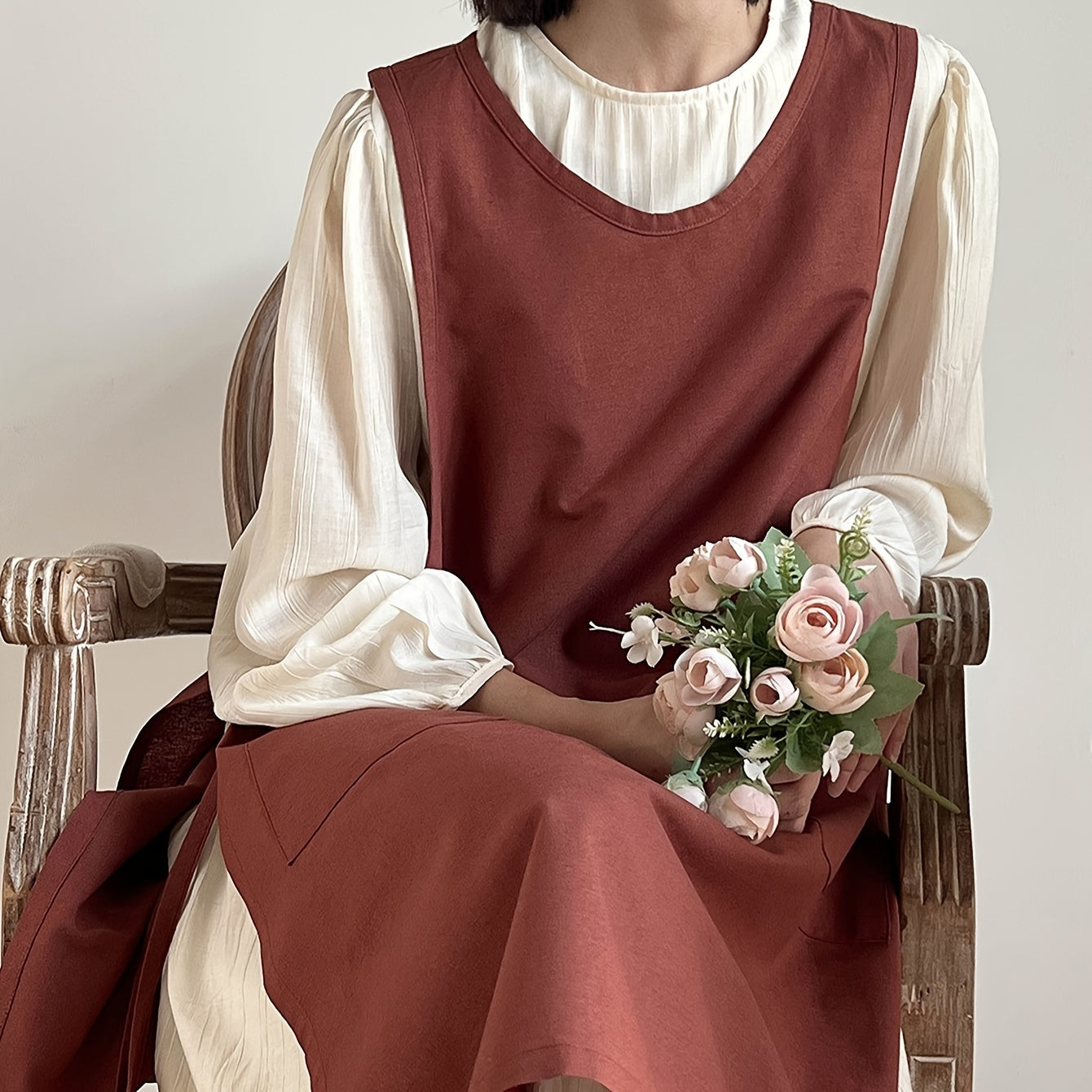 1 Korean-style woven apron in solid color for home use