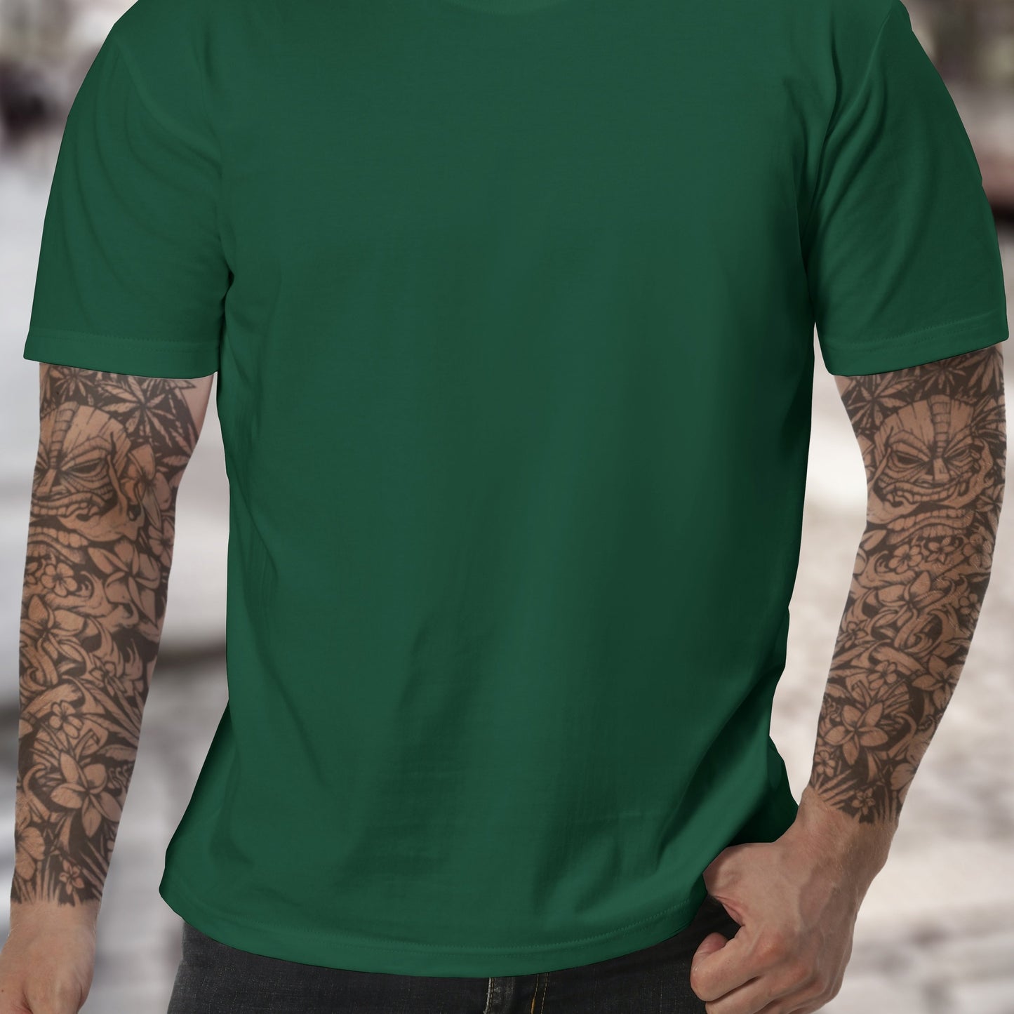 Men's solid color cotton t-shirt for summer comfort.