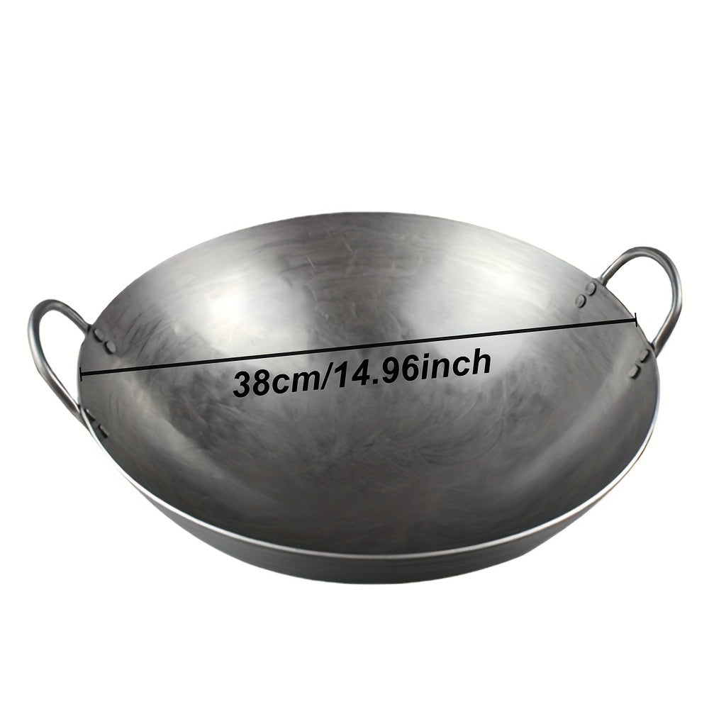 This traditional Chinese cooking wok is made of durable cast iron and measures 34-38cm in diameter. It is a large, uncoated deep frying pan that is compatible with electric stovetops. Perfect as a Christmas gift for parents and husbands, this versatile