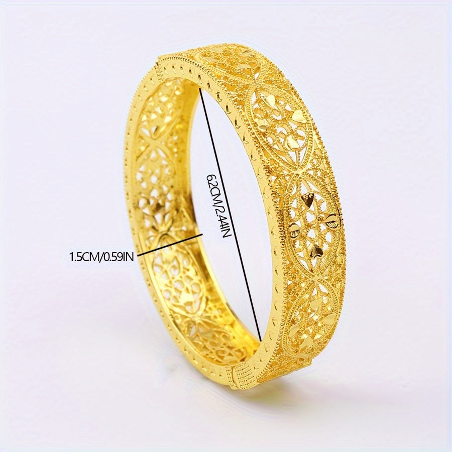 A pack of 4 Dubai bracelets in popular Middle Eastern style, plated with 24k gold. These fashion-forward and versatile bracelets are perfect for weddings or everyday wear. The set includes a classic hollow ring surrounded by love-themed designs, creating