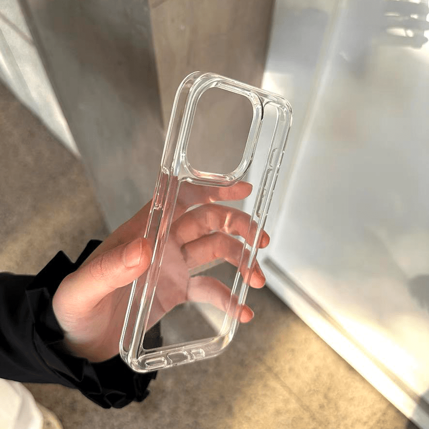 Slim, transparent TPU cover for various iPhone models.