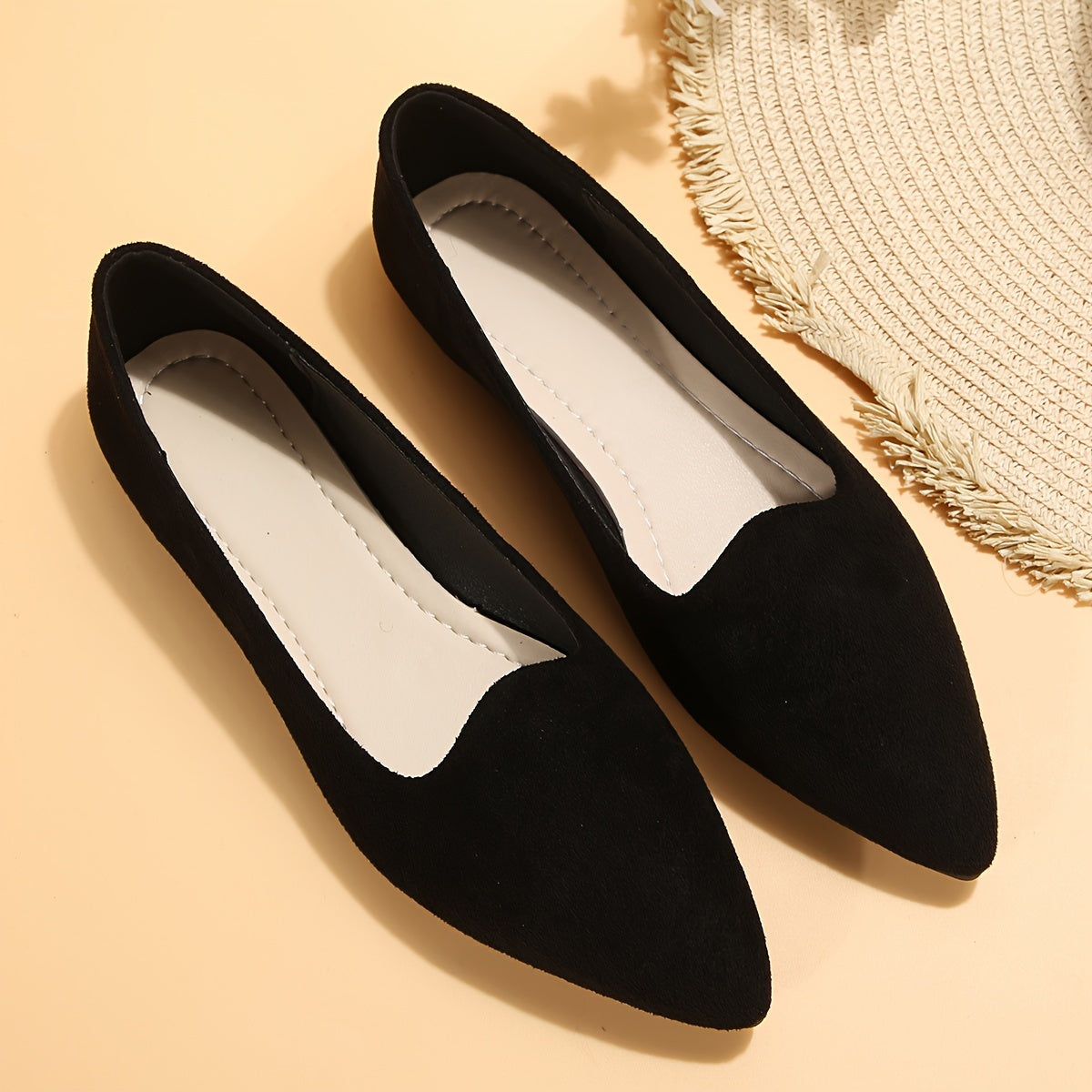 Seasonal Fashion: Pointed Toe Women's Flat Shoes with Comfortable Soft Bottom