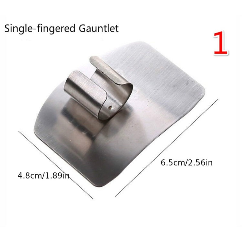 1pc Stainless Steel Finger Guard for slicing, reusable, and provides safety during cutting in the kitchen.