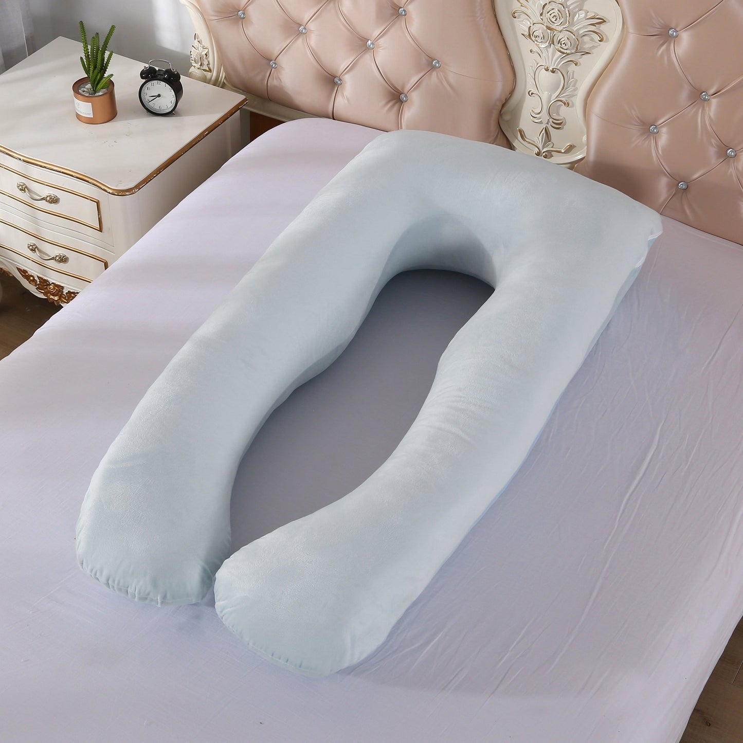 Maternity Pillow Set includes a 1pc U-shaped pillow with removable and washable cover. This large cushion waist pillow can also be used as a throw pillow.