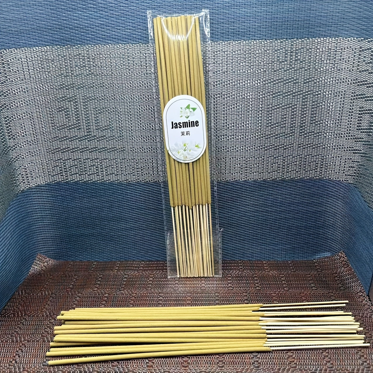 100 Exquisite bamboo sticks in 5 fragrant flavors (20 sticks each) perfect for home, office, yoga, meditation, or relaxation.