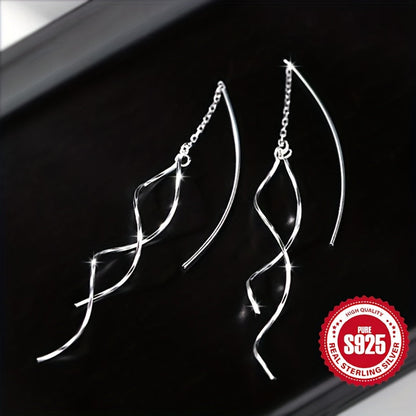 These stylish S925 silver ladies' earrings feature an elegant cross wave design. Perfect for everyday wear and special occasions, they make a thoughtful and hypoallergenic gift. Weighing 2.43g, these high-end French earrings are a must-have addition to