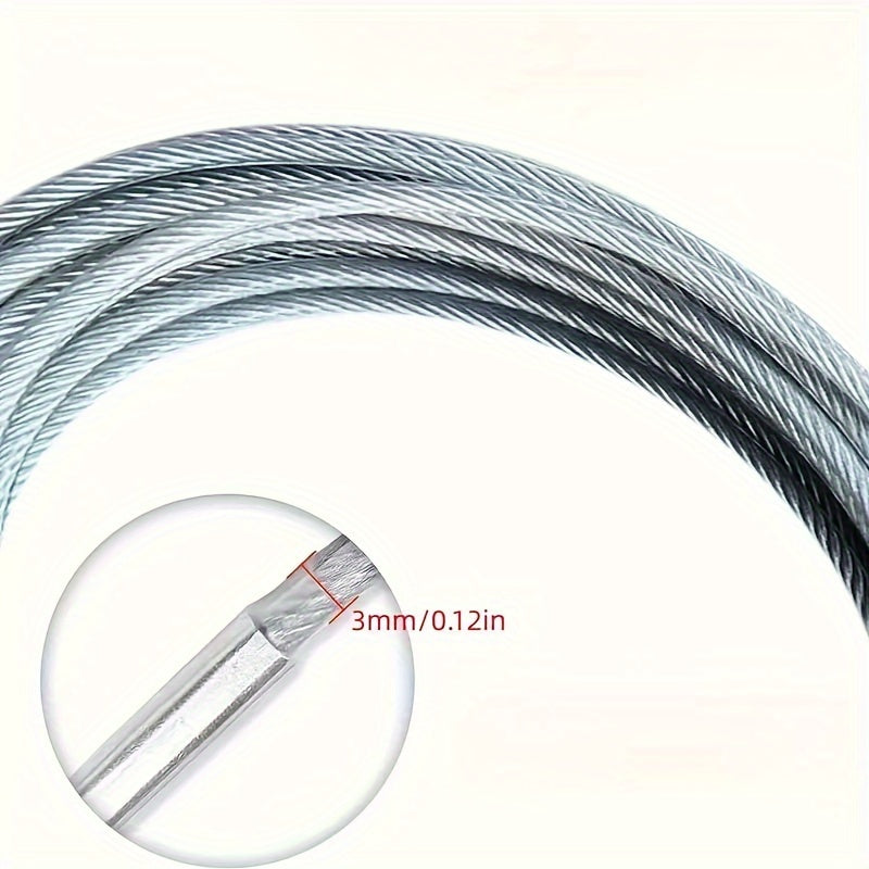 4.57m heavy-duty reflective tieout cable for large dogs up to 113.4kg, with rustproof clip. Chew and water-proof, easy to clean PVC coated steel wire. Ideal for yard use.