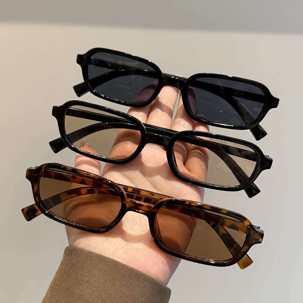 3 trendy internet celebrity glasses, perfect for Versatile street style European and American cross-border party fashion.