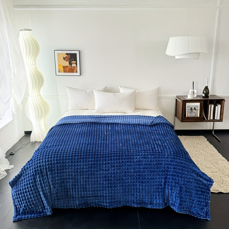 Soft, warm, and allergy-friendly, the SEA BEAR Cozy Plaid Flannel Throw Blanket is perfect for use on the couch, bed, office, travel, camping, and dorms. Featuring a minimalist design, this blanket is both stylish and functional.