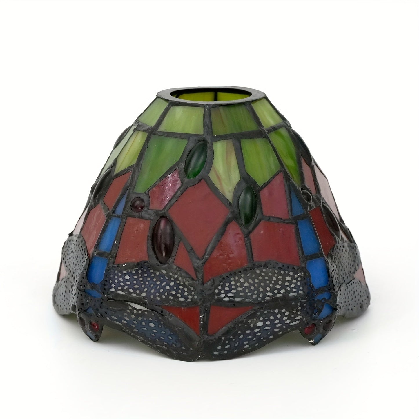 This 6-Inch Leaf Pattern Handcrafted Stained Glass Lamp Shade is an artisan crafted decorative piece perfect for pendant and wall lighting fixtures. Suitable for ages 14 and up, this lampshade does not include any battery or wireless features.