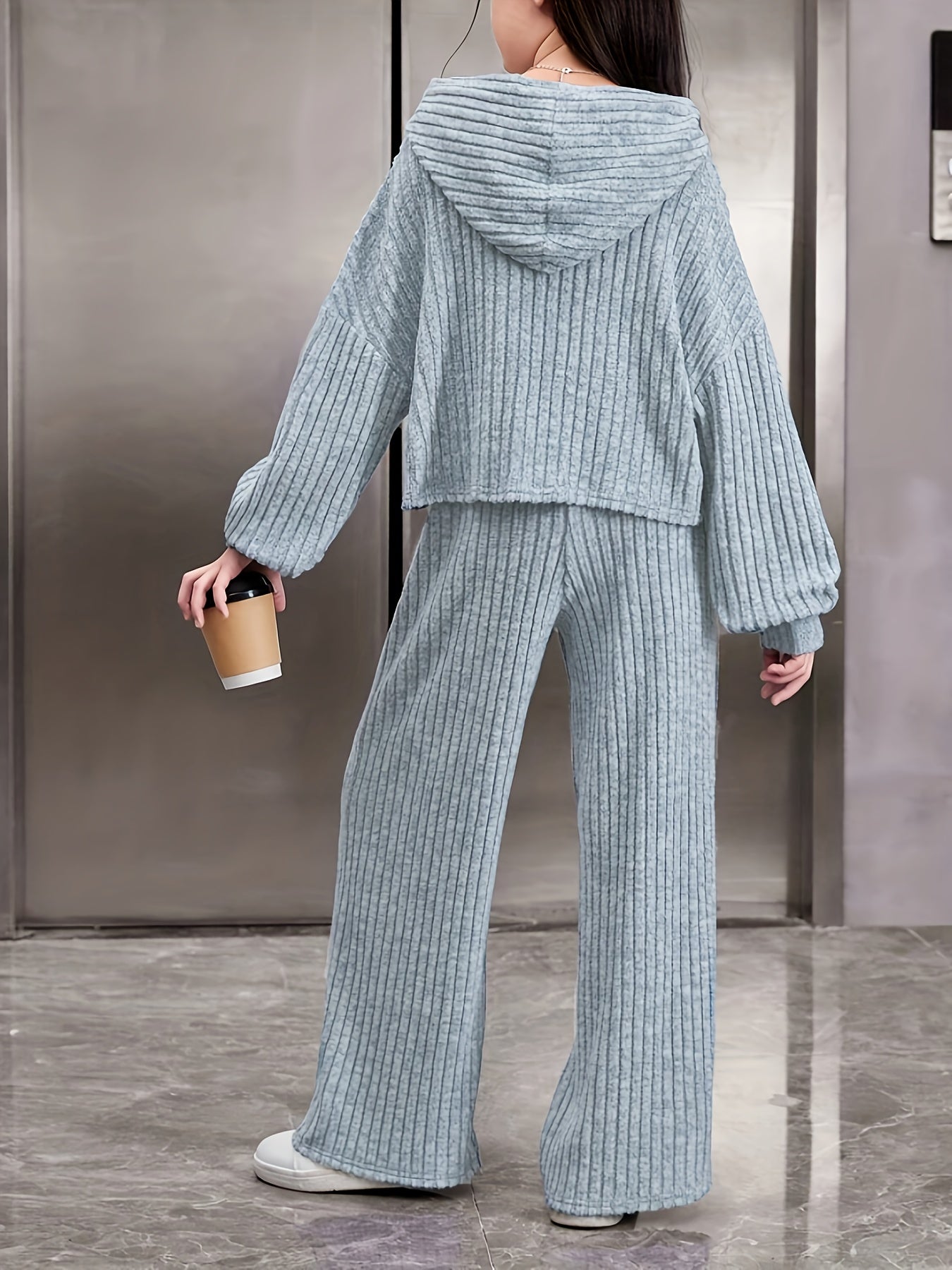 Kids casual knit set with long sleeve hoodie and wide leg pants, ideal for urban outdoor activities in fall and winter.