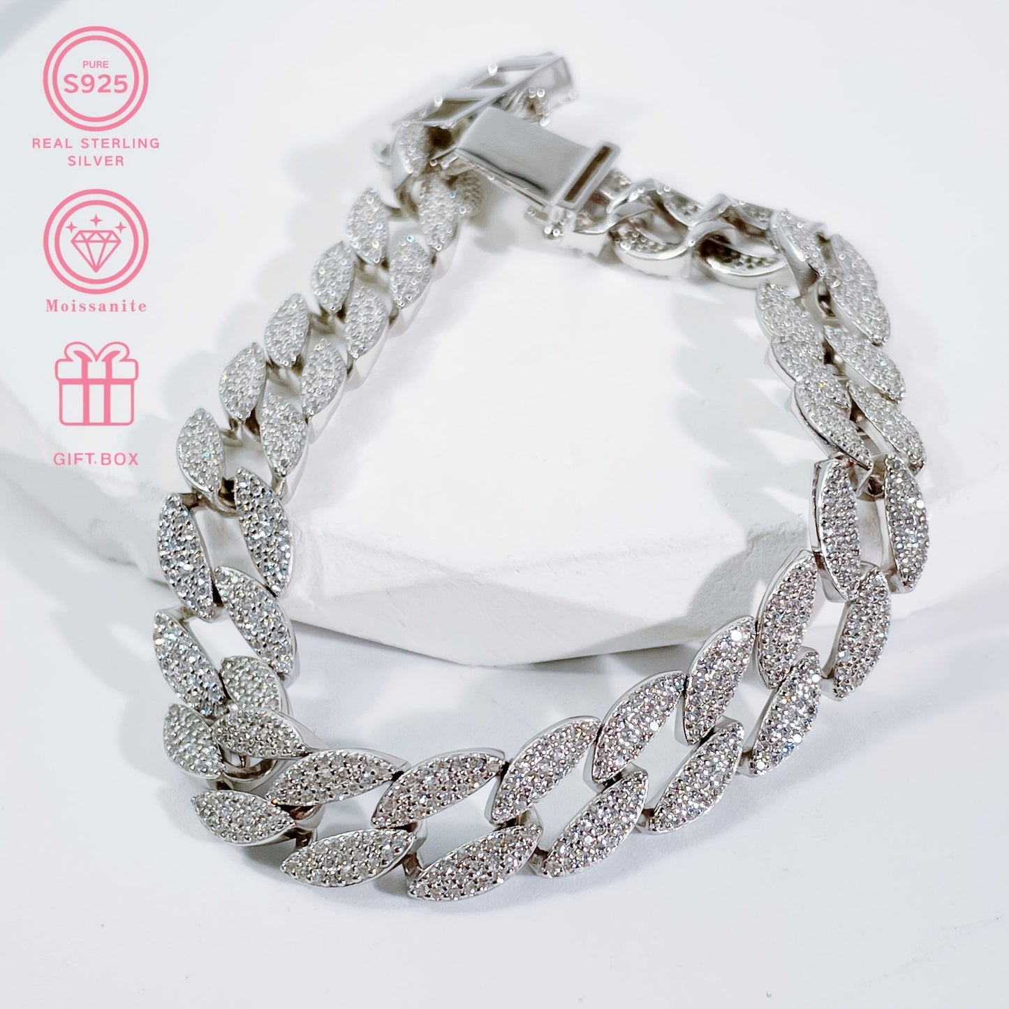 Add a touch of luxury with the Odek Moissanite Cuban Link Bracelet - made with high-quality 925 Sterling Silver and featuring a stunning Sparkling Leaf Design. Ideal for parties and gift-giving, this bracelet is a unique piece that will showcase your