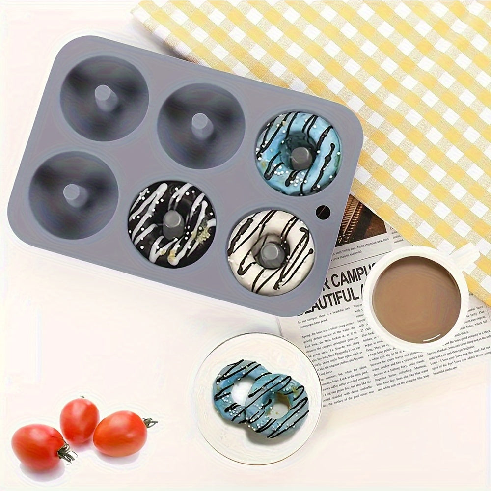 33 pieces of Silicone Baking Pan Set including Cake Pan, Muffin Pan, Cupcake Cups, and other Baking Tools, Kitchen Gadgets, and Accessories.