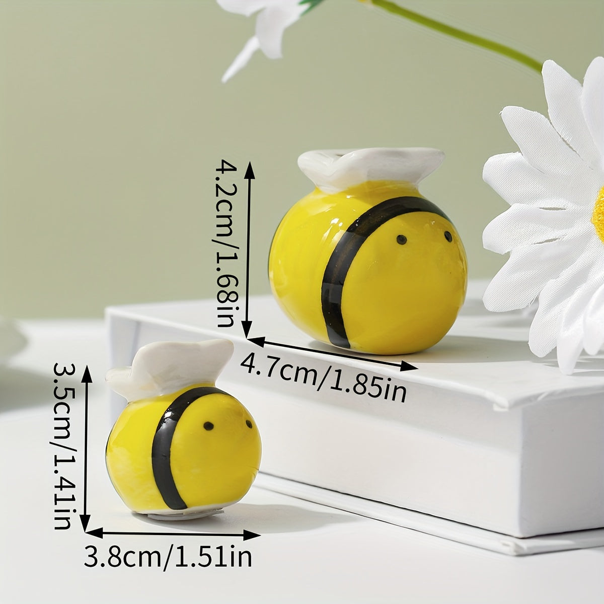 Cute Little Bee Kitchen Seasoning Pot Gift Box with Essential Seasonings for a Beautiful Kitchen