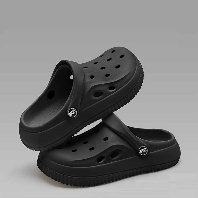 Flexible Summer EVA Clogs: Breathable, Non-Slip Slippers for Nurses & Couples.