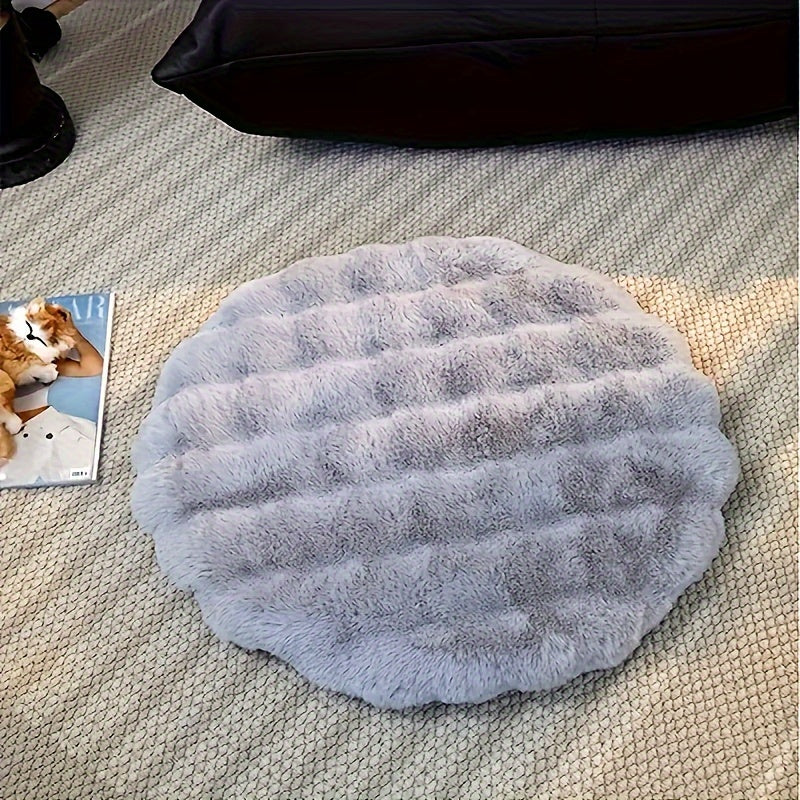 Elegant Plush Faux Rabbit Fur Circular Rug - Supremely Soft, Plush, and Warm, Easy-Care Polyester Blend, Anti-Skid Base, Ideal for Enhancing Living Room or Bedroom Décor - Contemporary Minimalist Design