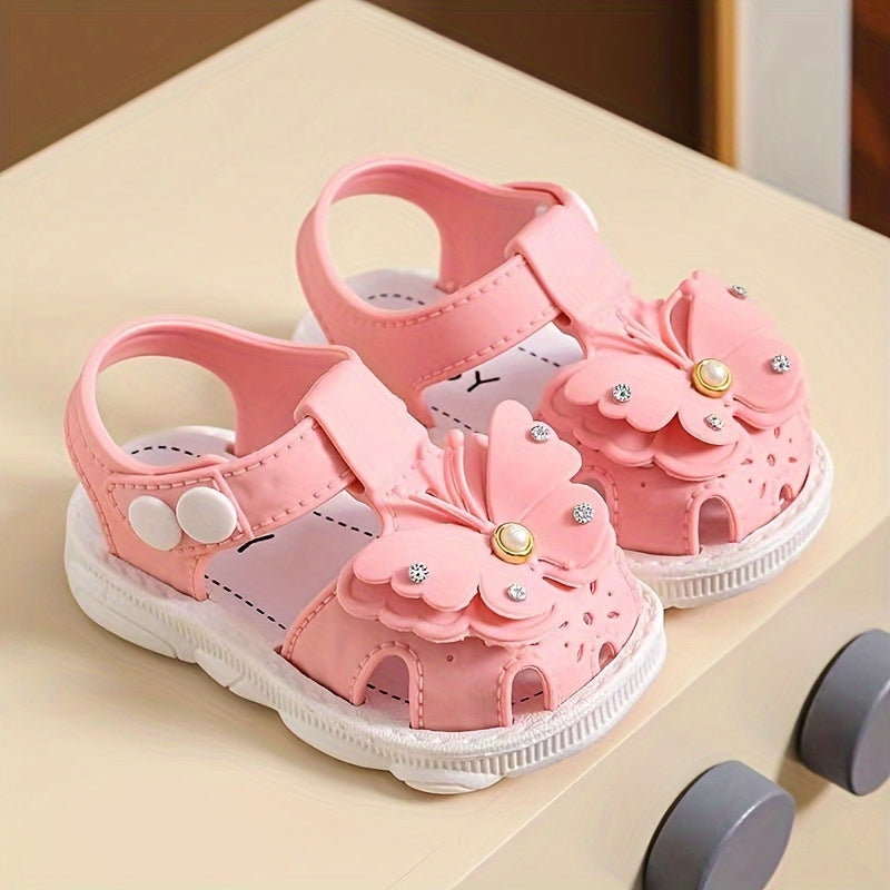 PEYOUR Girls' Breathable Sandals featuring Butterfly Motif & Pearl Decorations, Ideal for Spring/Summer Activities.