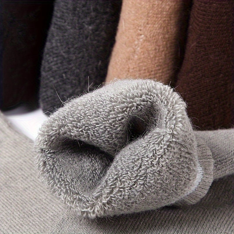 6 pairs of men's wool knit crew socks for autumn/winter, soft, warm, and breathable.