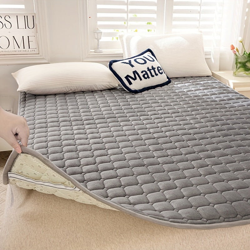 Soft and cozy Thick Milk Velvet Checkered Mattress Cover - Pillowcase Not Included | Bedspread Protector for Autumn and Winter | Warm and Comfortable Bedding | Foldable and Convenient | Perfect for Bedroom, Dorm, or Home use.