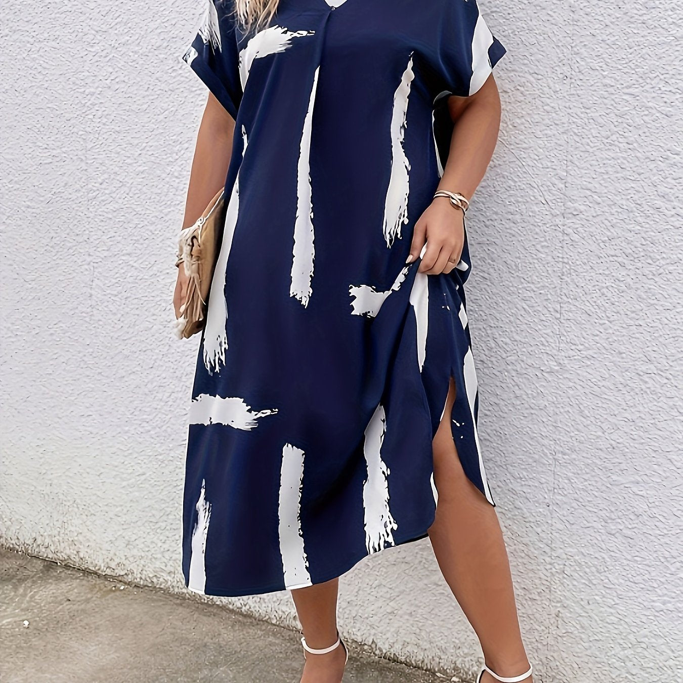 Abstract Print V-Neck Tunic Dress in Plus Size, Perfect for All Seasons, Made of 100% Non-Stretch Polyester Fabric