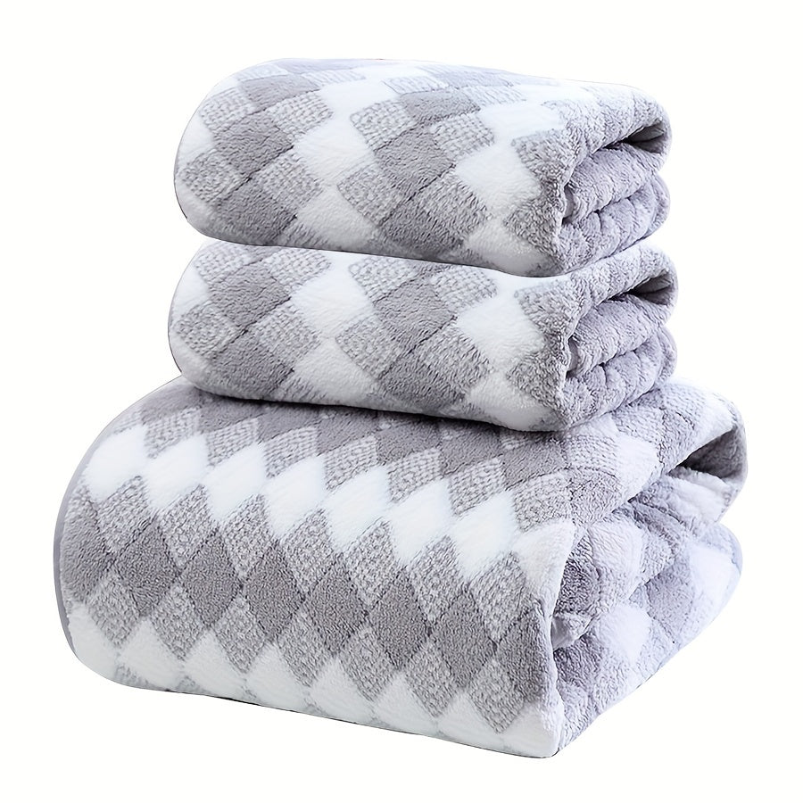 Boss Plaid Pattern Towel Set, Coral Velvet, includes 2 bath towels and 1 hand towel. Soft and absorbent, perfect for the home bathroom.